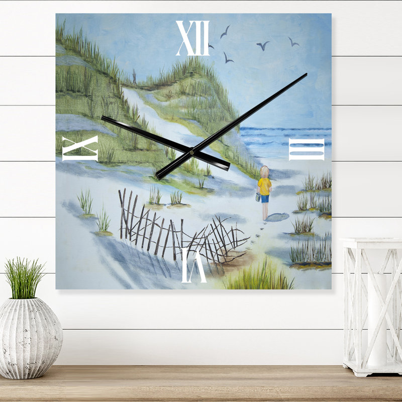 Horloge murale enfant marchant sur la plage, Petit