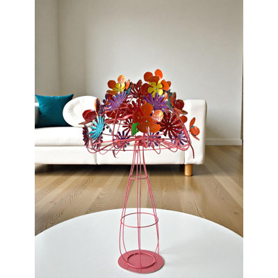 Bouquet de fleurs en métal et champignon