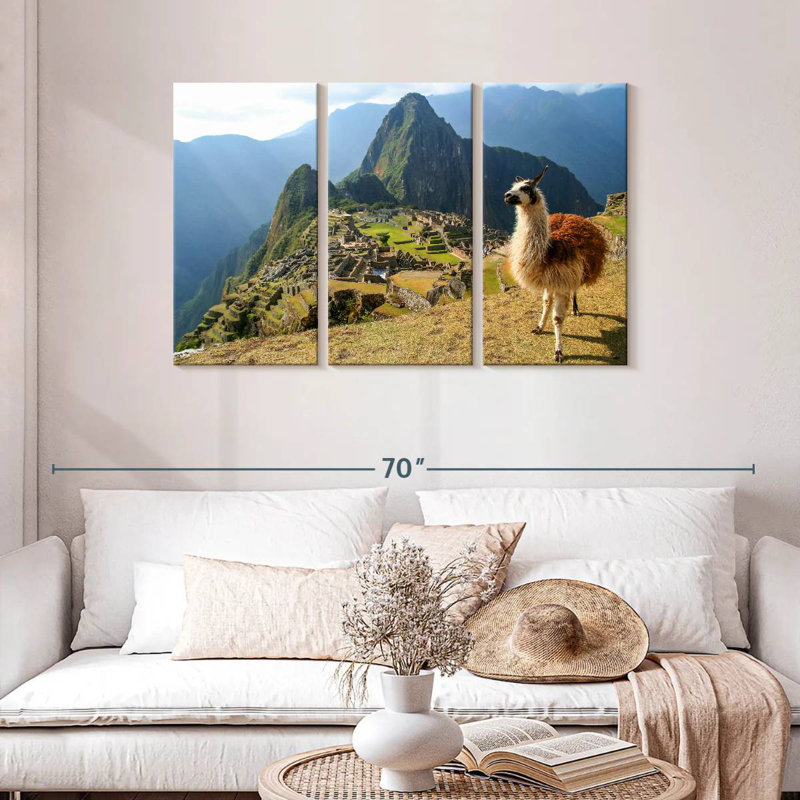 Lilie lama et le Machu Picchu, H 28 po x l 45 po