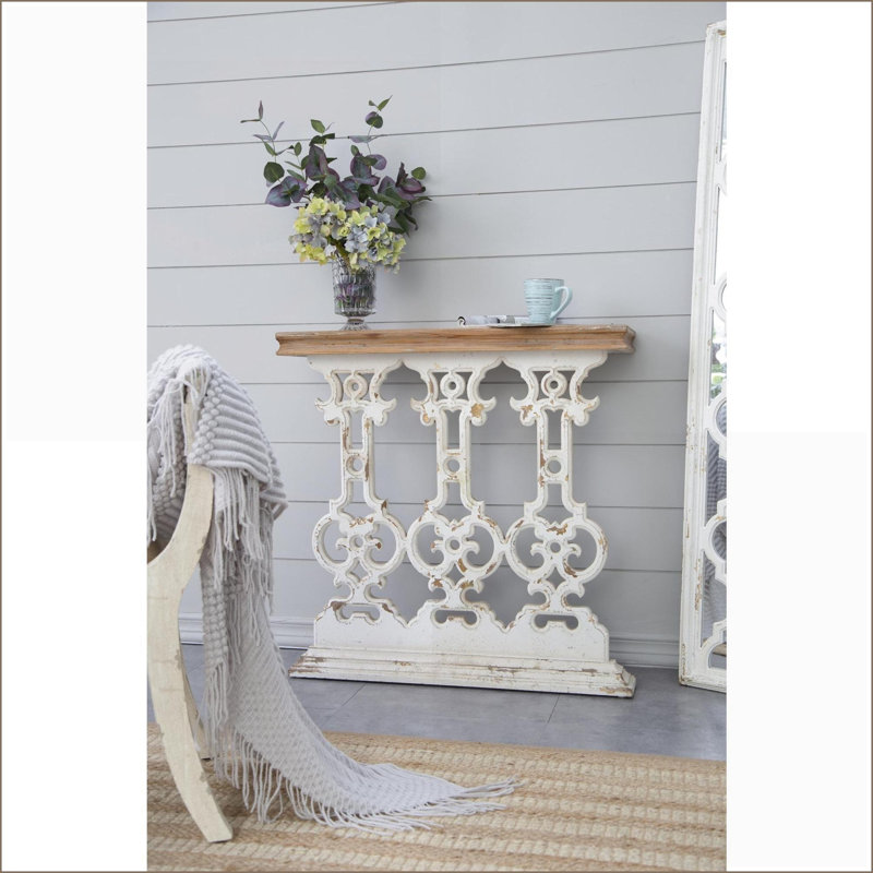 Table basse rétro blanc délavé avec volutes complexes, bois de sapin peu encombrant et panneau de fibres à densité moyenne pour le salon