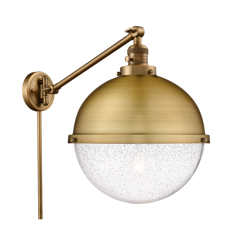 Lampe murale avec bras pivotant 1 lumière Shauna, H 17,25 po x l 12,88 po x P 22,44 po, DEL, Laiton brossé