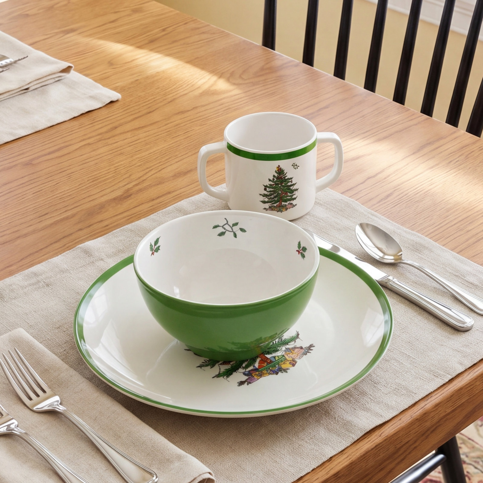 Christmas Tree Dinnerware Set