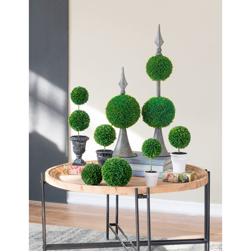 15.7'' Faux Boxwood Topiary in Pot