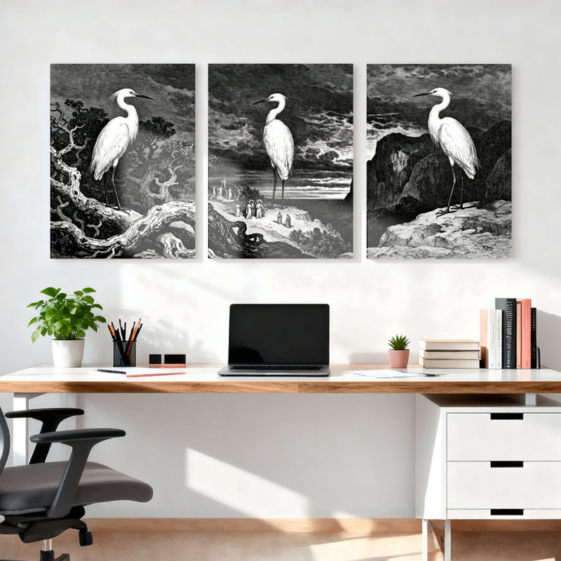 Ensemble de 3 tableaux sur toile tendue représentant un héron en noir et blanc, H 18 po x l 36 po