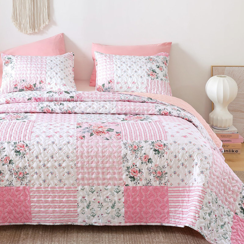 3-Pieces Floral Quilt Set, Vibrant Printed Quilt Bedding with 2 Pillowcases, Pink Patchwork/Floral