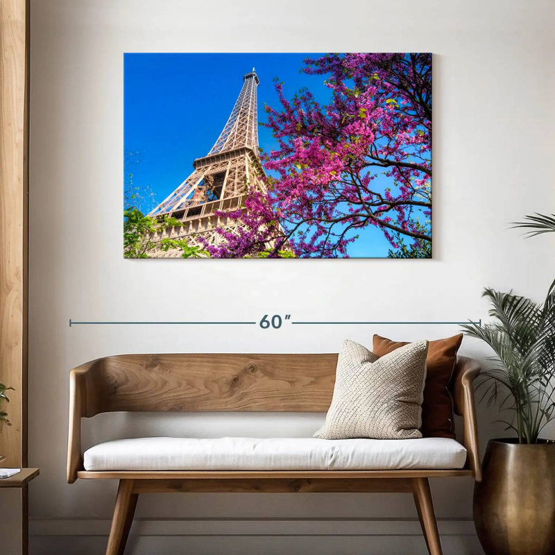 Fleurs de Nicci à la Tour Eiffel, H 30 po x l 45 po