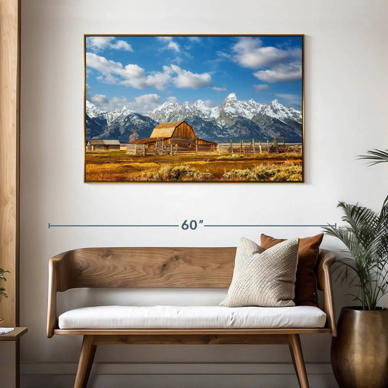 Teton Range Moulton Barn, 46 po x 31 po, Cadre flottant doré