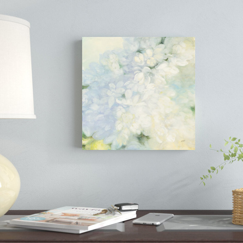 «White Lilacs» par Julia Purinton - impression sur toile tendue, H 12 po x l 12 po