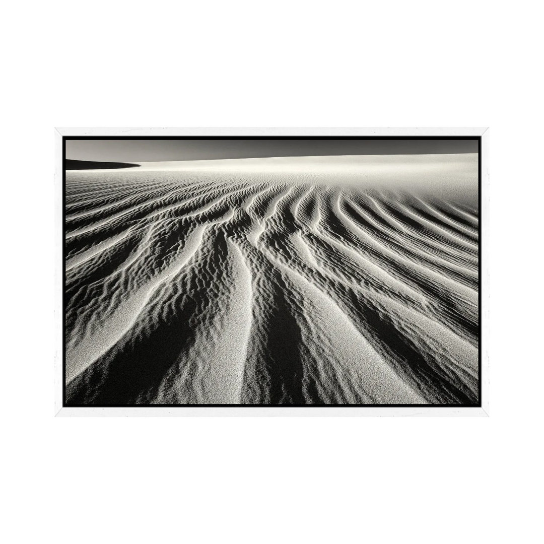 Dune Patterns von Dennis Frates - Galerie-verpackte Leinwand Giclée auf Leinwand