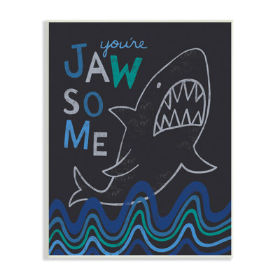 «You's Are Jawsome Witty Shark» par Ocean Waves Stripes, estampe numérique sur toile noire, art texturé par Nina Seven