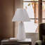 Lampe de table en céramique avec cannelure et abat-jour en tissu