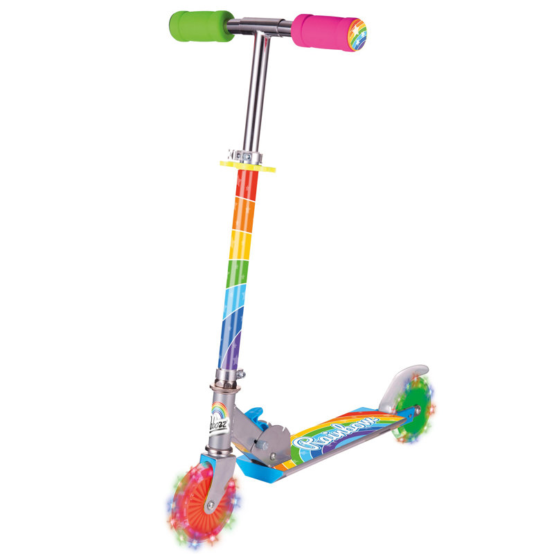 Scooter arc-en-ciel avec roues clignotantes