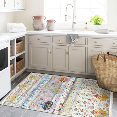Tapis décoratif multicolore à motifs traditionnels de la collection Barcelona