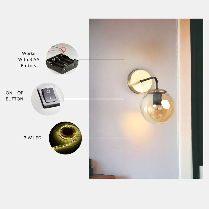 Élégante lampe murale avec corps en métal et capuchon en verre, finition dorée, 9,8 po x 9,8 po x 9,8 po | Douille de 3,15 W à DEL, à piles (3 AA), lumière 4500K | Décoration moderne pour le salon et la chambre à coucher, indice de protection IP20