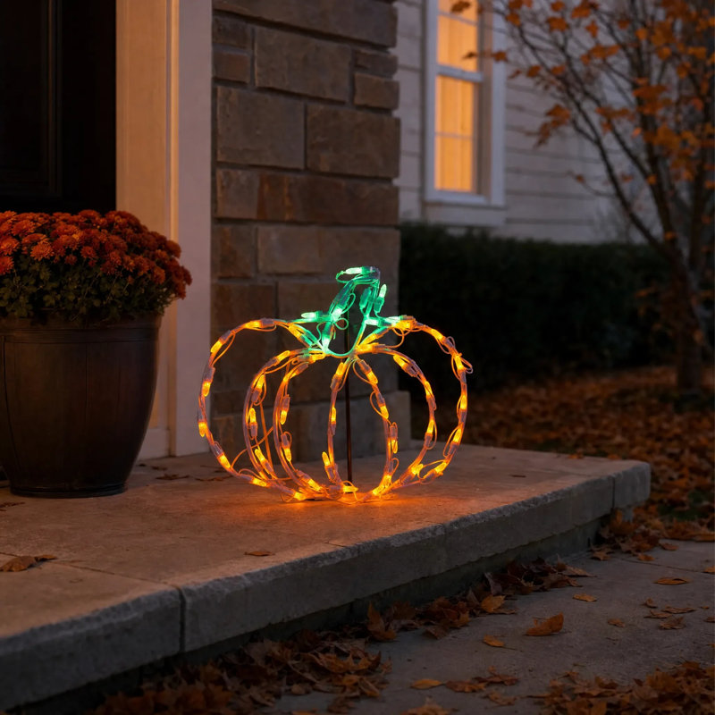 LED Lighted Window Décor