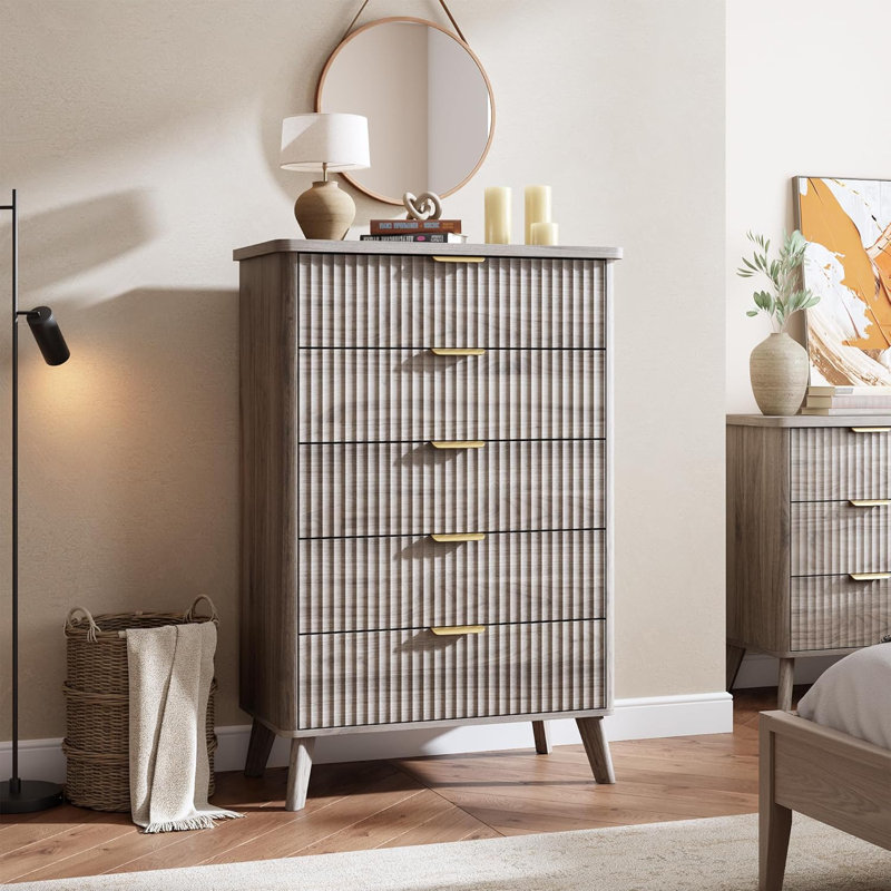Commode à cinq tiroirs, Gris