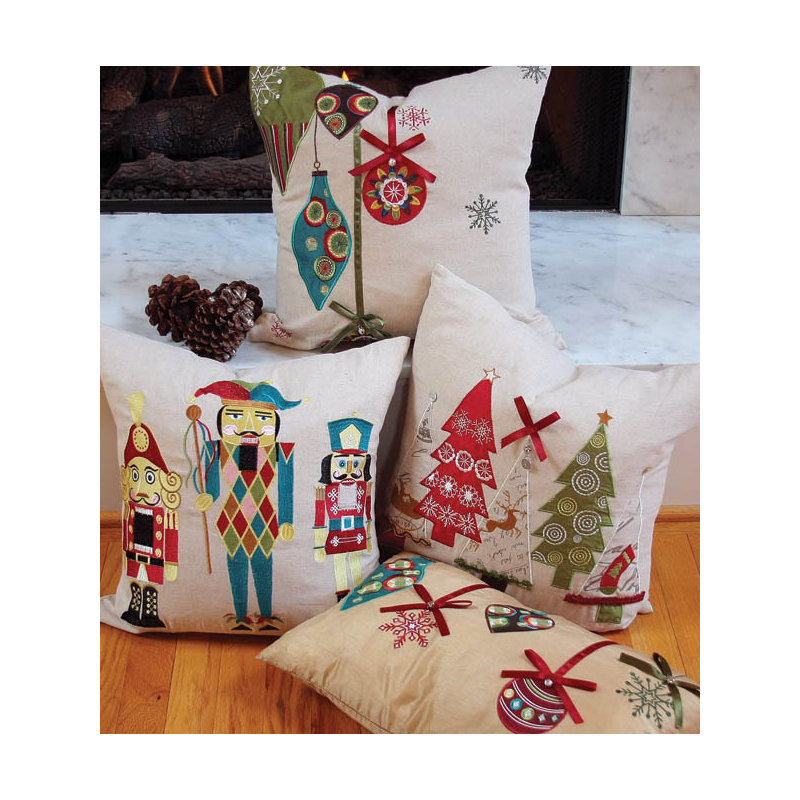 Coussin de noël en lin à broderies casse-noisette de noël classique, Rembourrage en plumes d'oie