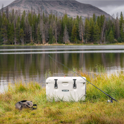 Lifetime 65 Quarts Ice Chest