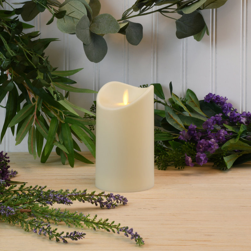 Bougie pilier à pile avec flamme vacillante, H 5 po x l 3,5 po x P 3,5 po, Crème