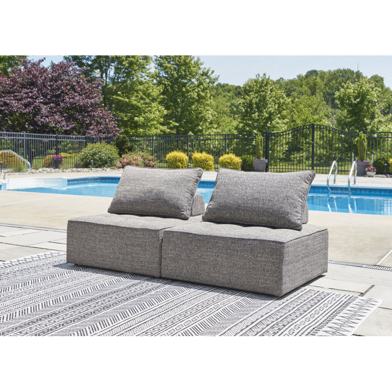 Erin Outdoor, 3