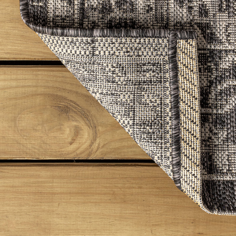 Markwart Vine and Border Textured Weave Black/Gray Indoor/Outdoor Rug, Rectangle 3'1" x 5'