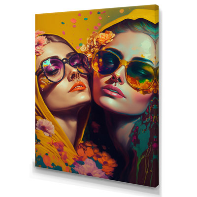«Stylish Women Kissing II», art mural traditionnel sur toile