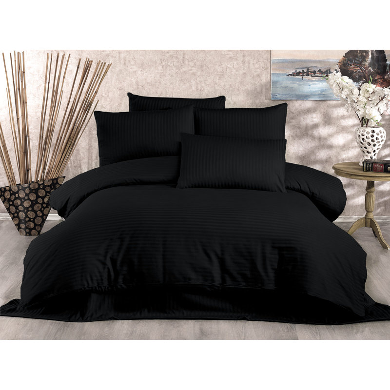 Luxurious King Quilt Cover Set, Black, 78.7 x 86.6 inches | 80% Cotton / 20% Polyester, 229 Thread Count | Includes 2 Pillowcases (31.5 x 31.5 inches) | Machine Washable, Soft & Breathable for Ultimate Comfort