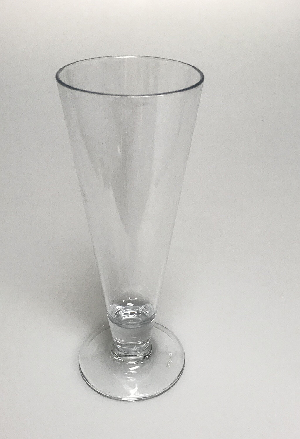 Plastic Pilsner Glasses, 16 oz Plastic Beer Glasses, Pilsner Beer  Glasses, Unbreakable, Dishwasher-Safe, BPA Free(Set of 4): Beer Glasses