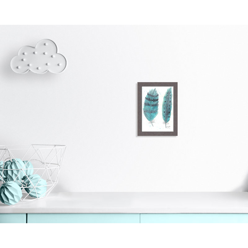 «Feathers in Turquoise II», art encadré, H 16 po x l 12 po x P 0,6 po, Encadrement fil du bois gris
