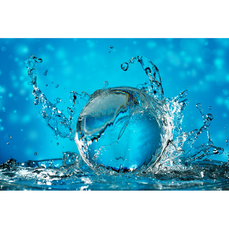 Eau éclaboussant sur une balle - Photographie sur toile tendue, H 20 po x l 30 po x P 1,25 po