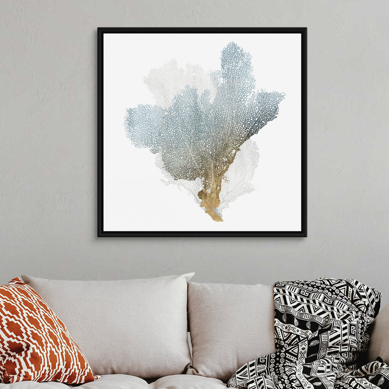 «Delicate Coral III» par Isabelle Z - reproduction d'art sur toile, H 38 po x l 38 po, Toile avec cadre flottant, Noir