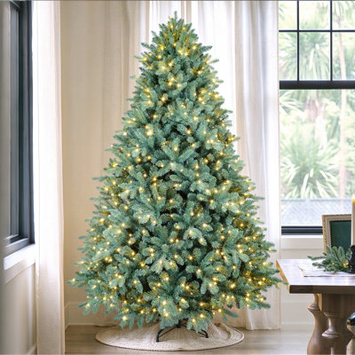 Pre-Lit Spruce Christmas Tree