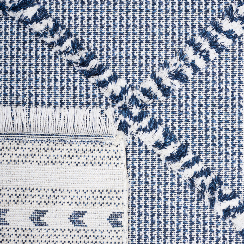 Tapis bleu marine / ivoire Woodbury, Rectangle 5 pi x 7 pi 7 po