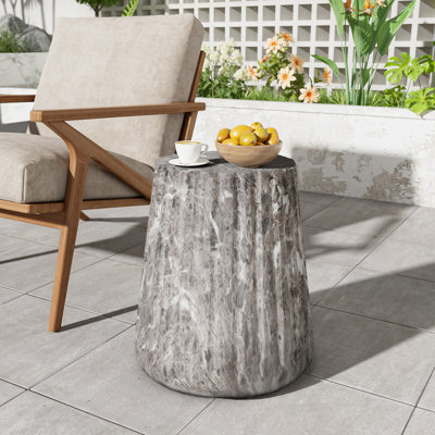 Table d'appoint en béton sculpté pour l'intérieur et l'extérieur