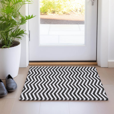 Tapis noir Prisco lavable à la machine de qualité supérieure