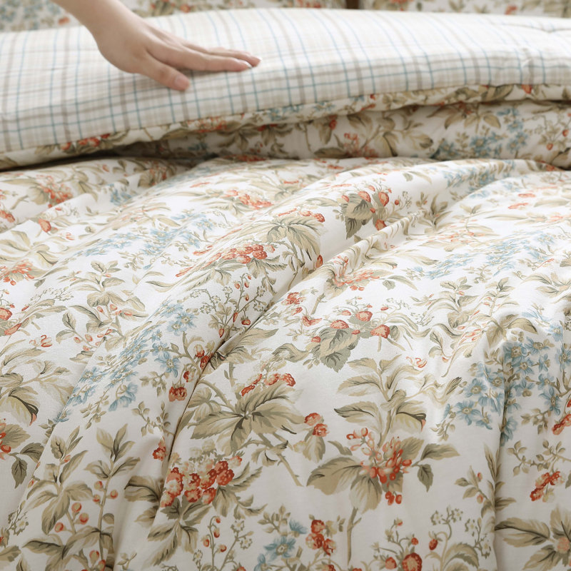 Full Red Cotton Reversible Floral Bedspread Set