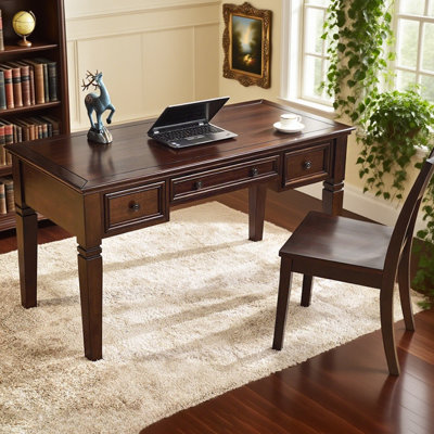 Bureau en bois massif American Classic: rangement à 3 tiroirs