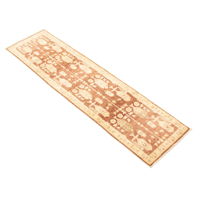 Tapis d’intérieur en laine brun/ivoire 2 pi 7 po x 9 pi 10 po à la main one-of-kind-noué la 1980 chobi Blinda