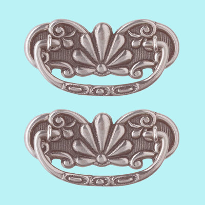 Scalloped 1" Centre to Centre Drop Handle