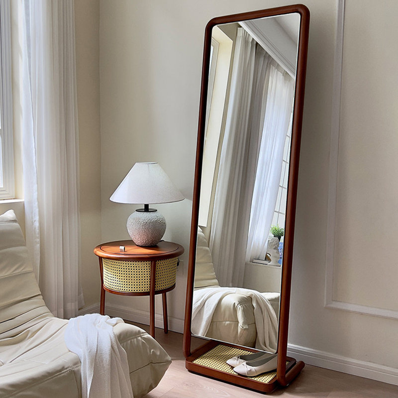 Miroir pleine longueur simple et rétro en osier