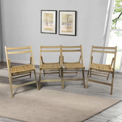 De 4 chaises pliantes en bois massif - légères et maniables pour faciliter les déplacements