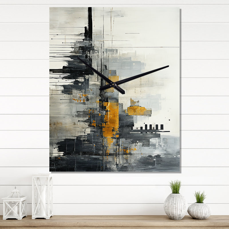 Horloge murale abstraite Cityscape III - Collages abstraits, H 32 po x l 16 po x P 1 po