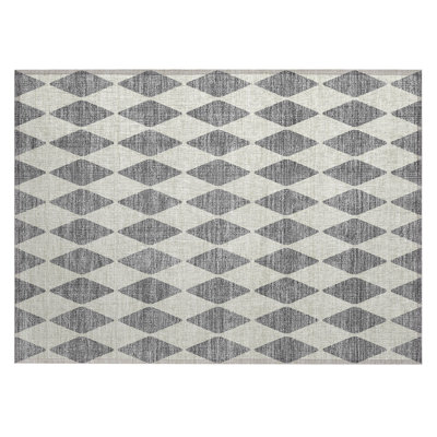 Loreen Washable Geometric Indoor / Outdoor Rug