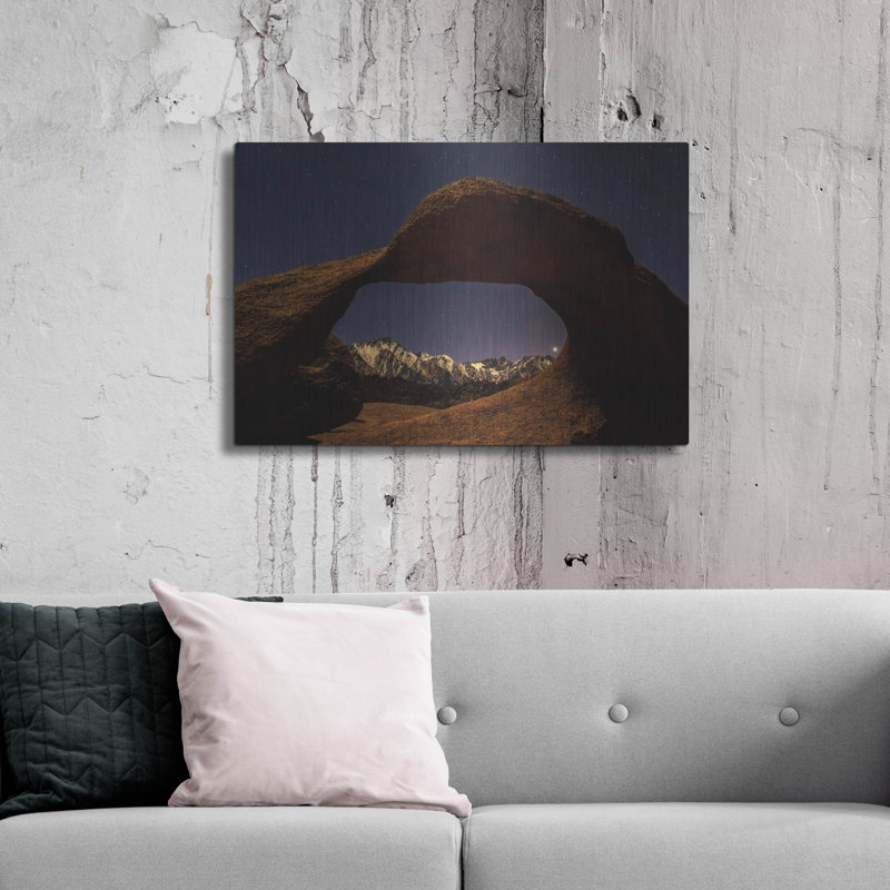 «Venus Through Mobius Arch» par Shawn / Corinne Severn, art mural en métal, H 24 po x l 36 po