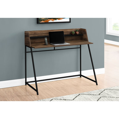Bureau d'ordinateur moderne avec tablettes de rangement pour bureau personnel, l 48 po, stratifié brun et métal noir, modèle de bureau de style contemporain,