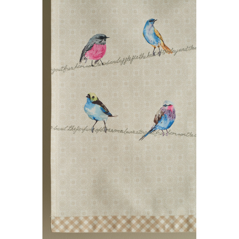 Chiffonss d’oiseaux sur fils