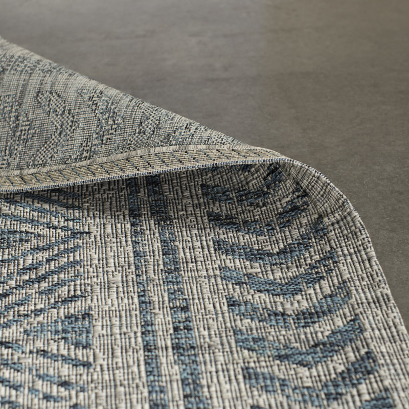 Tomas Southwestern Machine Woven Aqua/Gray Area Rug, Rectangle 2' x 3'