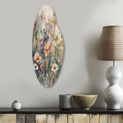 Garrity - Daisy Curved Shape Irregular Metal Wall Decor