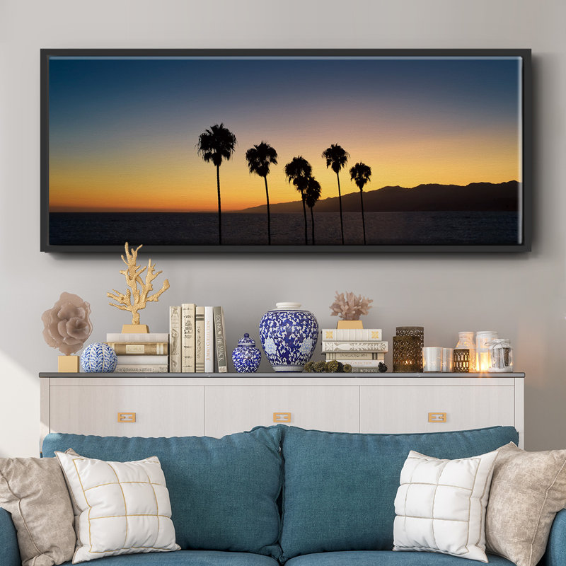 Dusk in Cali, toile encadrée, H 20 po x l 50 po