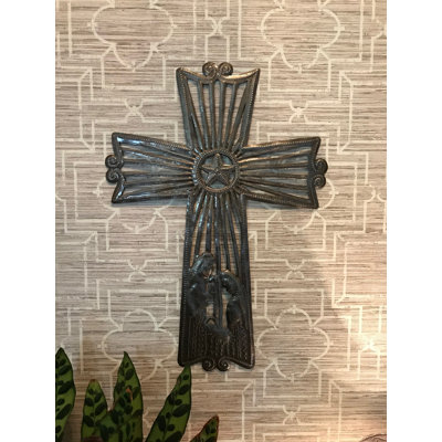 Décoration murale crèche cross